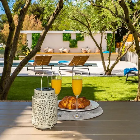 B&d For The Complete Pleasure Of Vacation !heated! Private Pool! Oasis In The Center Of Zadar, 100m From The Sea Willa Zadar