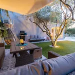 Villa B&d For The Complete Pleasure Of Vacation !heated! Private Pool! Oasis In The Center Of Zadar, 100m From The Sea *