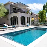 B&d For The Complete Pleasure Of Vacation !heated! Private Pool! Oasis In The Center Of Zadar, 100m From The Sea Villa Zadar