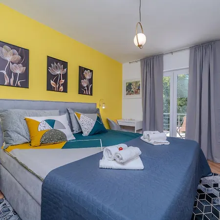 Villa B&d For The Complete Pleasure Of Vacation !heated! Private Pool! Oasis In The Center Of Zadar, 100m From The Sea